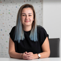 Speakerin - Bjorna Kalaja - Senior Software Engineer at foryouandyourcustomers Vienna. Freelancer as a climate tech software consultant for companies in the climate space